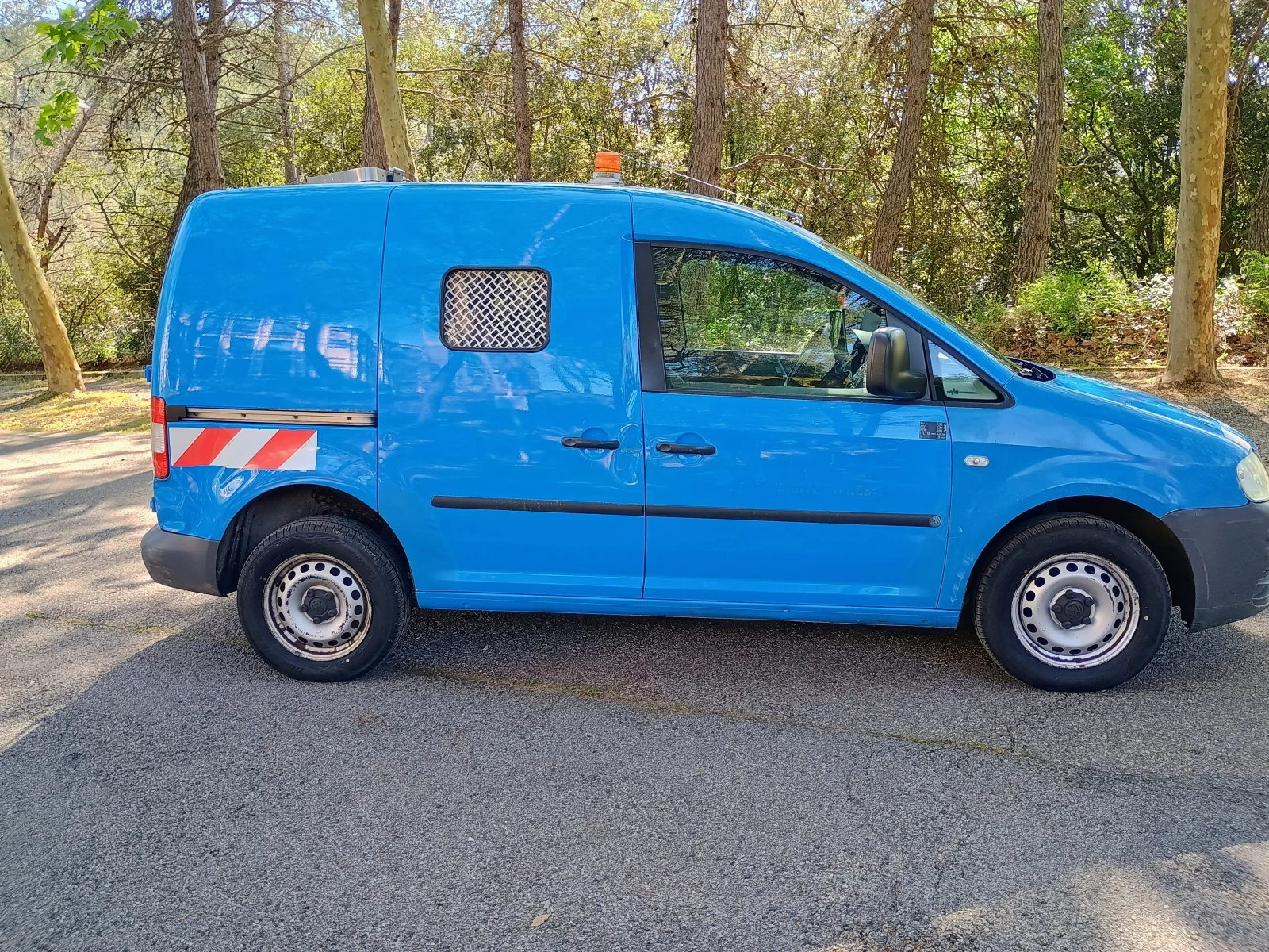 VW Caddy VAN 1.9 TDI 105 4MOTION - изображение 4