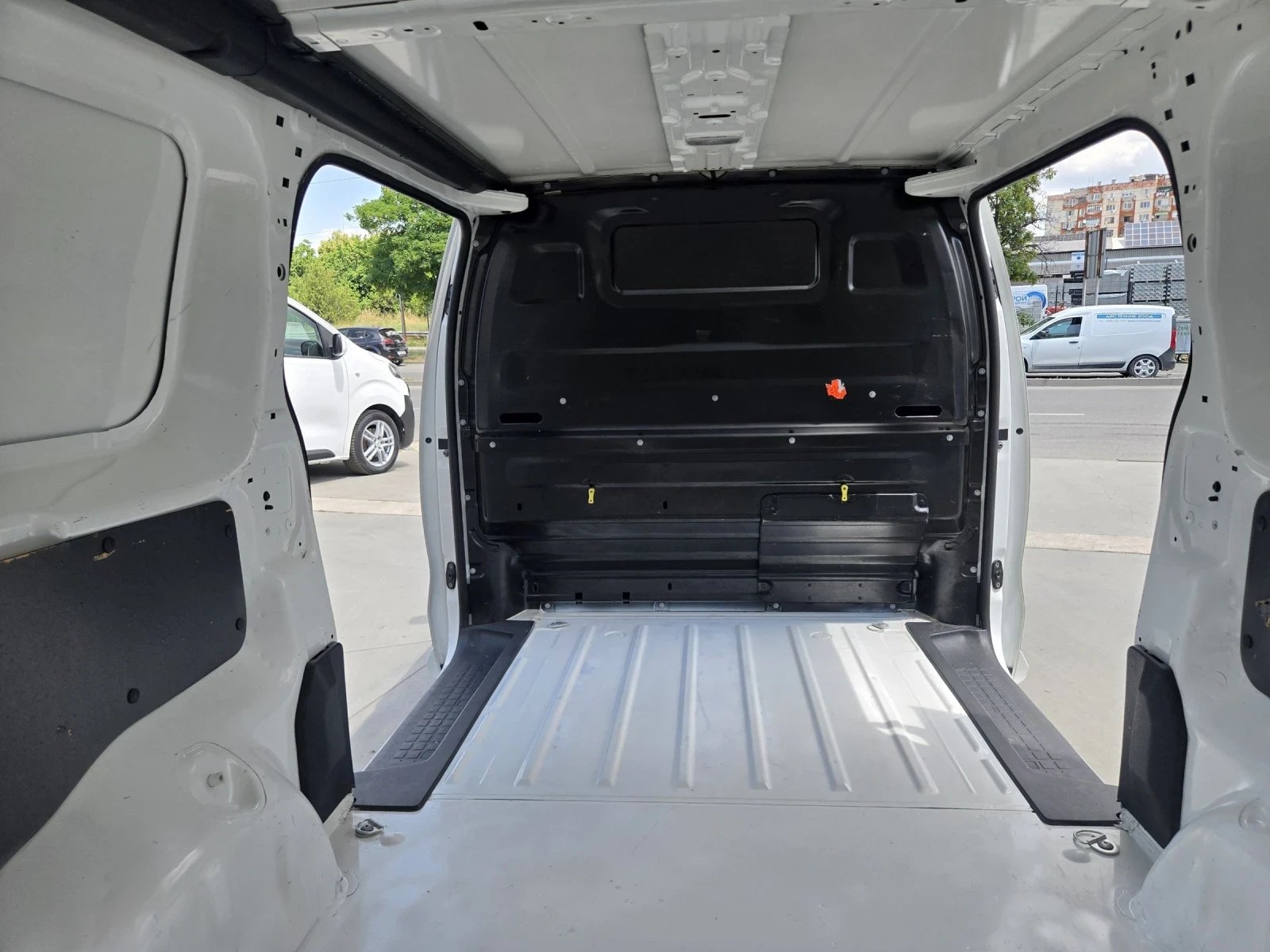 Opel Vivaro MAXI | Mobile.bg � ����������� 12