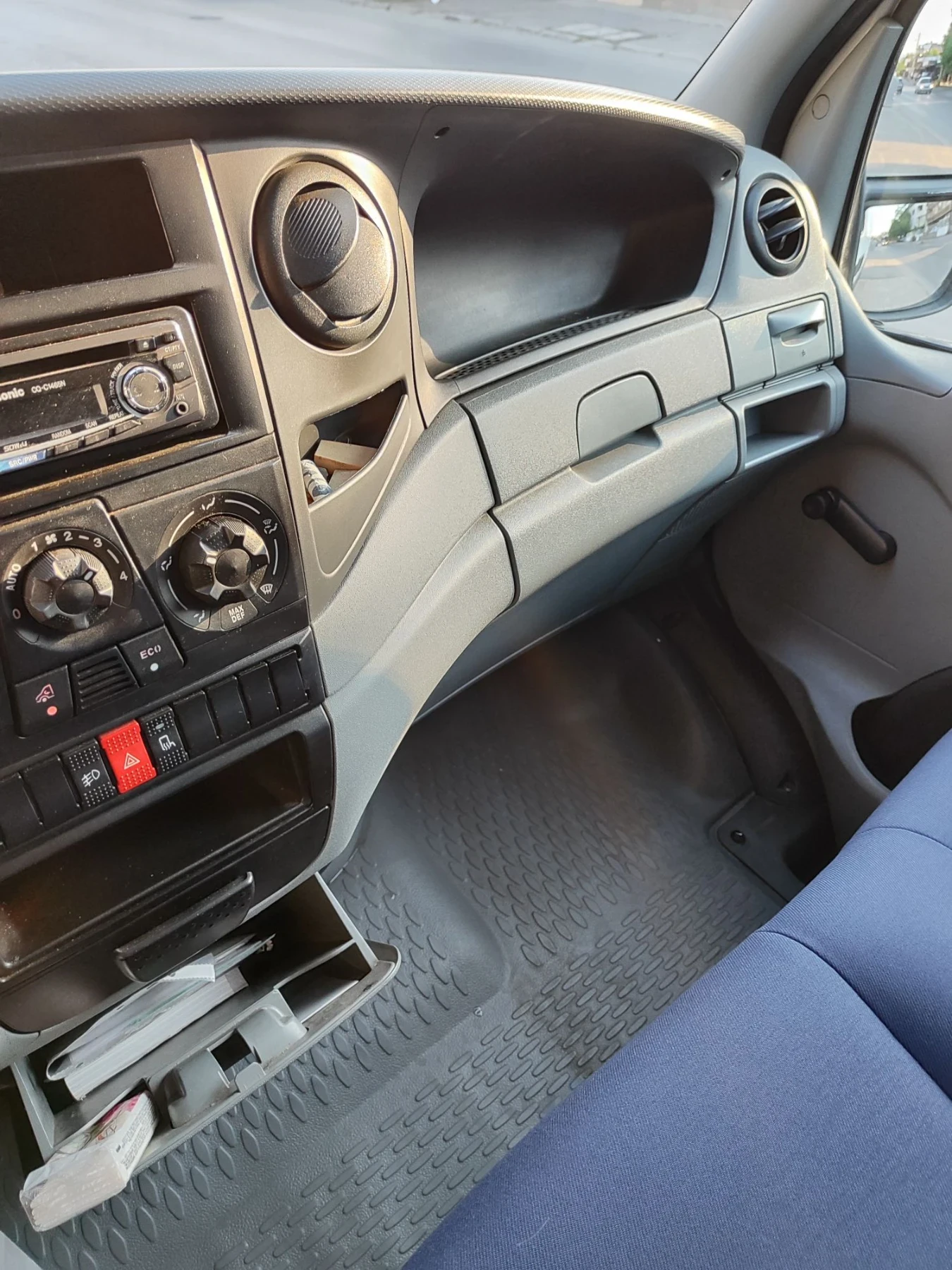 Iveco Daily 35C18, снимка 12 - Бусове и автобуси - 56506193