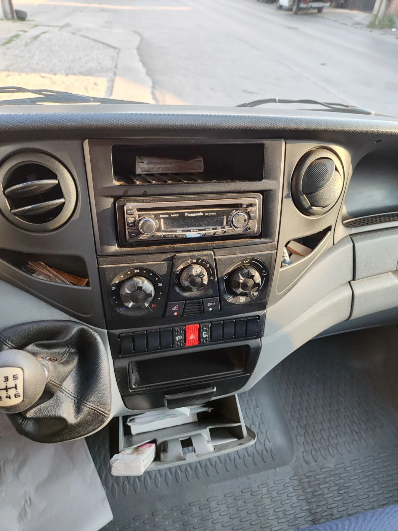 Iveco Daily 35C18, снимка 9 - Бусове и автобуси - 56506193