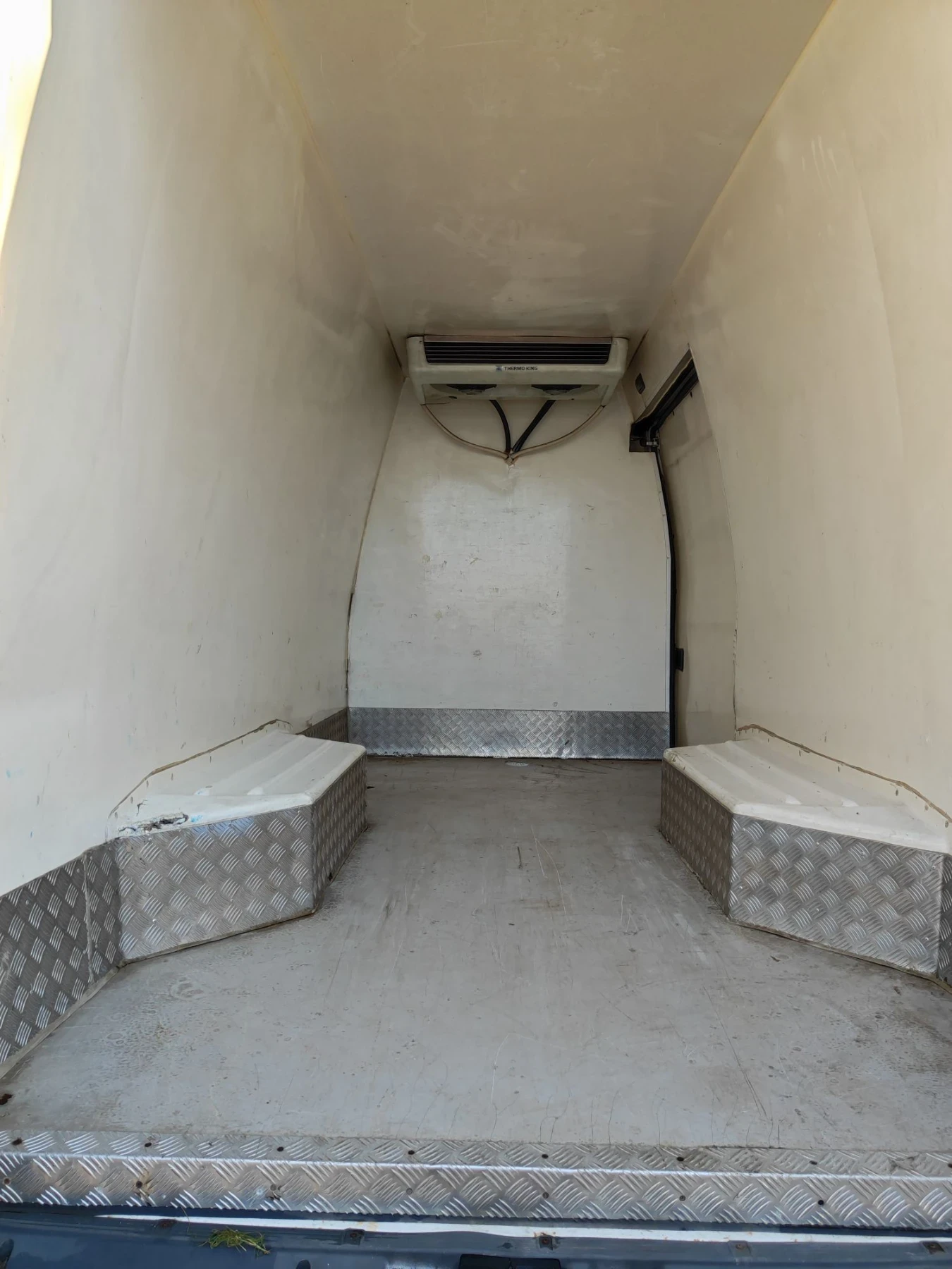 Iveco Daily 35C18, снимка 3 - Бусове и автобуси - 56506193