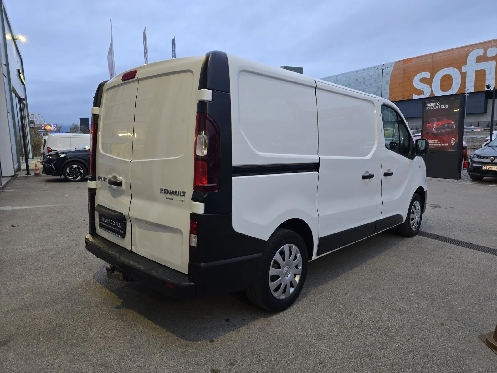 Renault Trafic 1.6 dCi 95, снимка 5 - Бусове и автобуси - 56578855