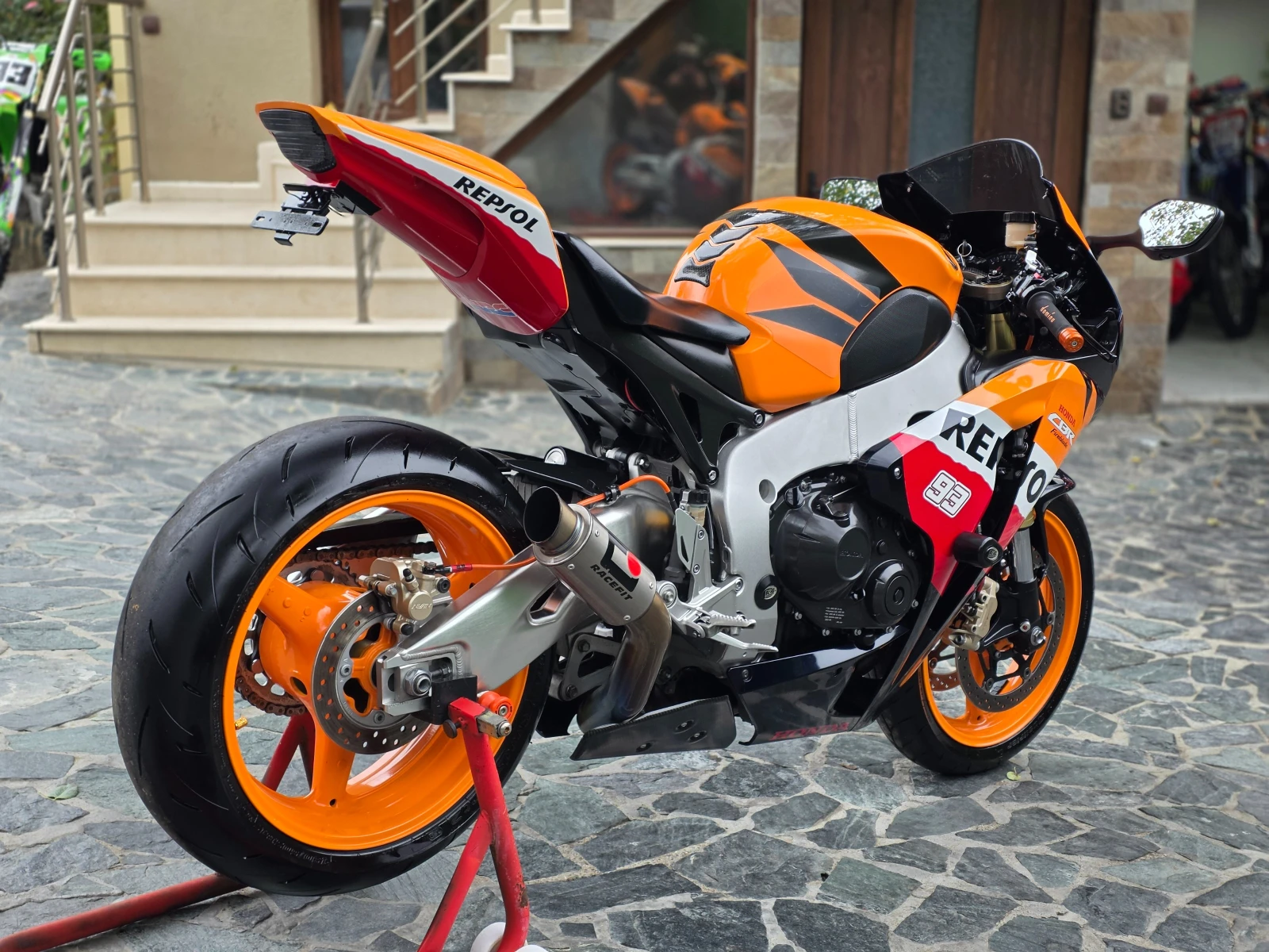 Honda Cbr 1000 ЛИЗИНГ REPSOL, снимка 7 - Мотоциклети и мототехника - 56521051