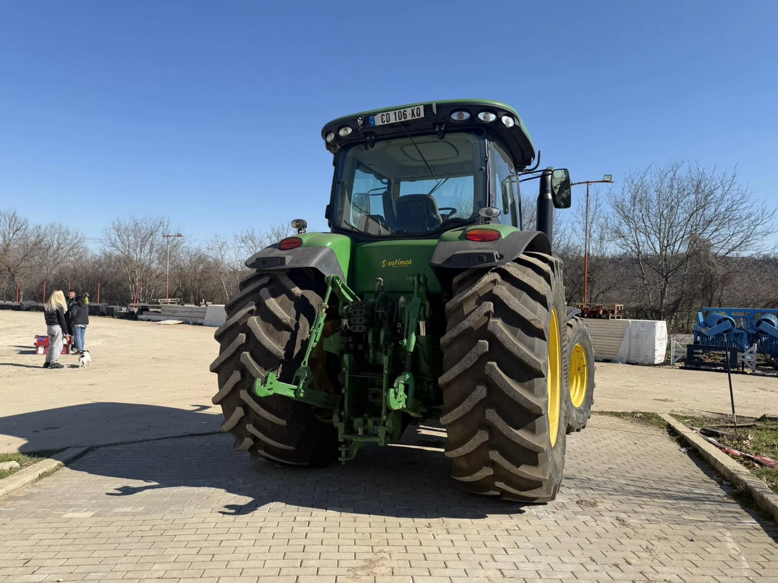 Трактор John Deere 8285R - изображение 8