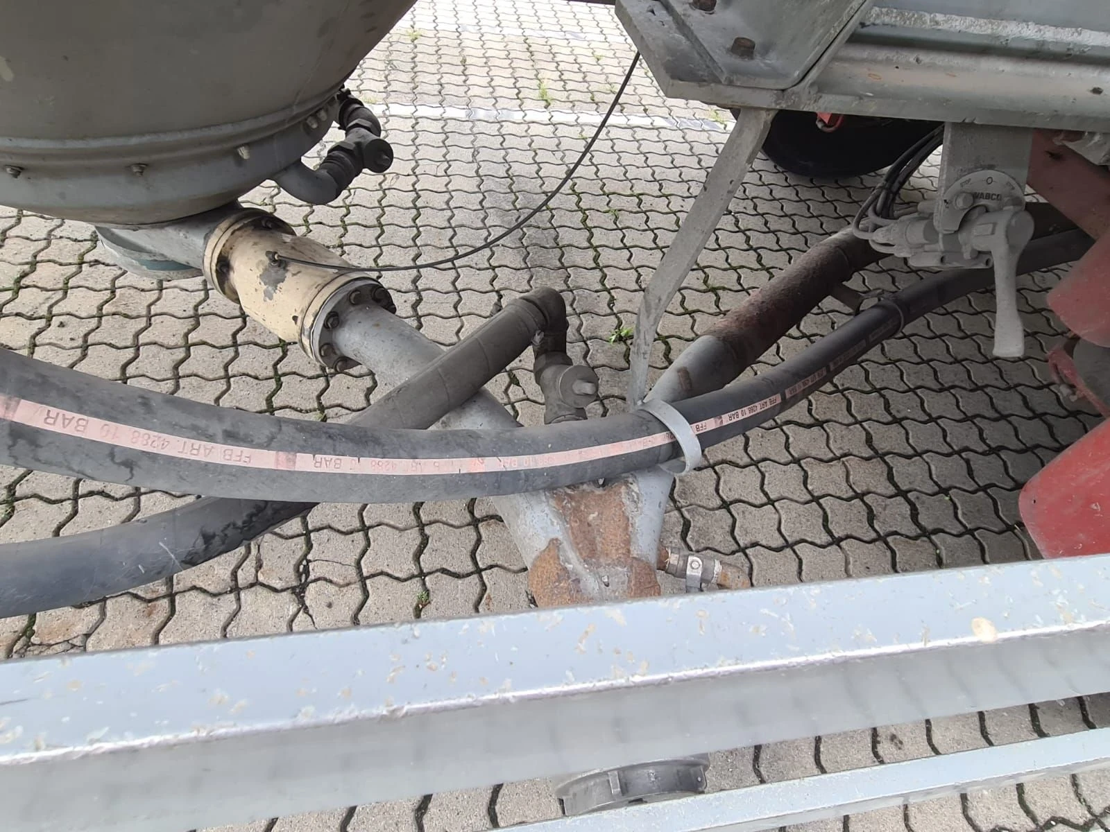 Полуремарке Feldbinder 35куб.см., снимка 7 - Ремаркета - 55950761