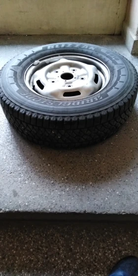 Гуми с джанти Bridgestone 215/75R16, снимка 5