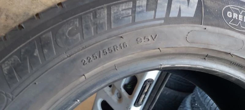 Гуми Зимни 225/55R16, снимка 6 - Гуми и джанти - 31148615