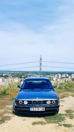  BMW 525
