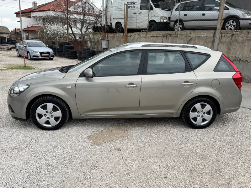 Kia Ceed 1.6CRDI, снимка 6 - Автомобили и джипове - 49532572