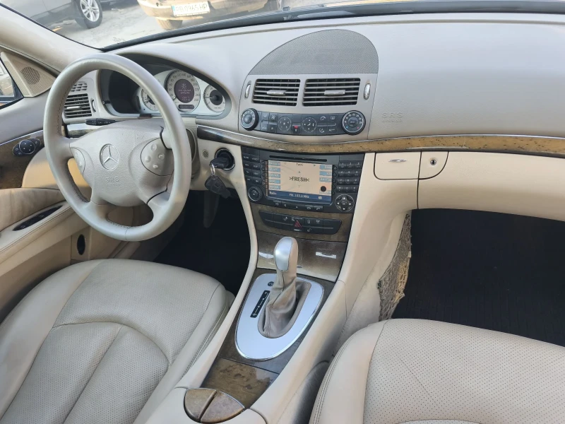Mercedes-Benz E 280 AVANGARDE , снимка 10 - Автомобили и джипове - 51447585