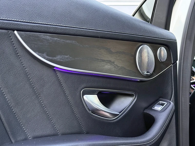 Mercedes-Benz C 220 AMGLINE* DISTR* HEADUP* PANO* FULL* ЛИЗИНГ, снимка 14 - Автомобили и джипове - 51738981