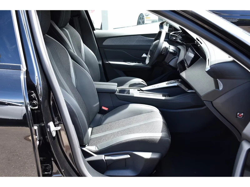 Peugeot 308 PHEV/179HP/ALLURE/360/LED/KLESS/481g, снимка 10 - Автомобили и джипове - 52157291