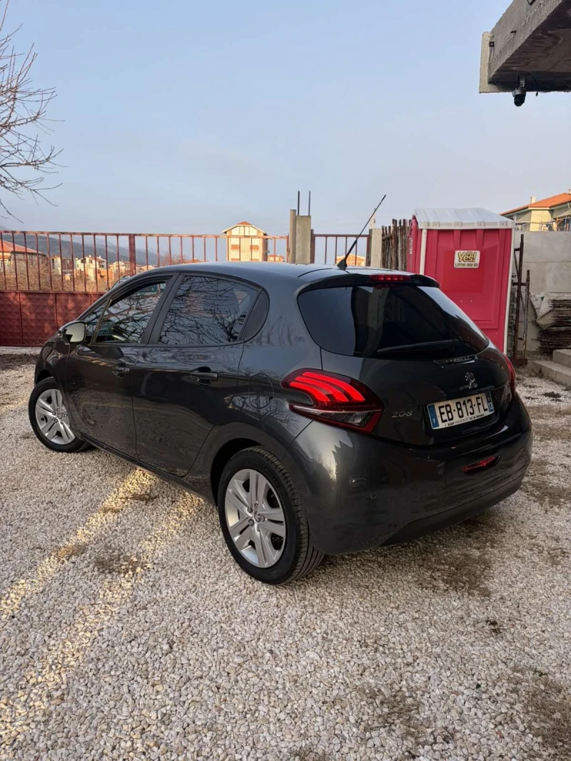 Peugeot 208 1.2/82к/EURO6/ПЕРФЕКТНО СЪСТОЯНИЕ!, снимка 4 - Автомобили и джипове - 53160197
