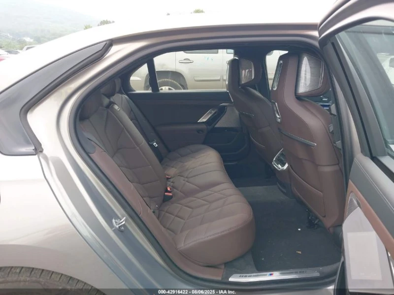 BMW 760 2024 BMW 760 I XDRIVE, снимка 11 - Автомобили и джипове - 53439803