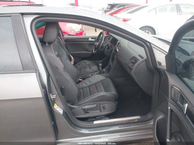 VW Golf R* 2.0T 288HP* КОжа* Подгрев* Клип на мотора* CARF, снимка 11 - Автомобили и джипове - 53264195