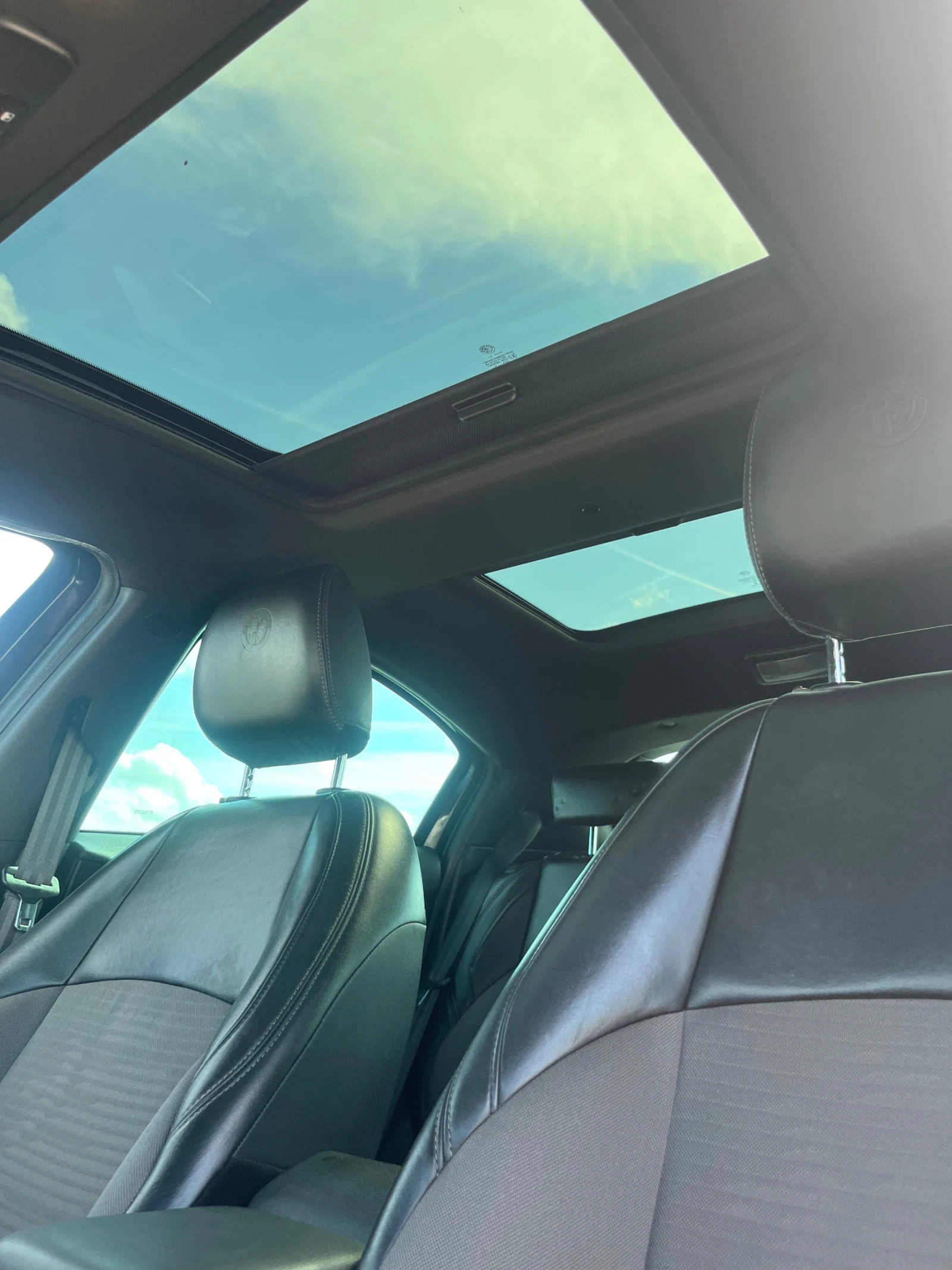 Alfa Romeo Giulietta 1.4T | Mobile.bg   11