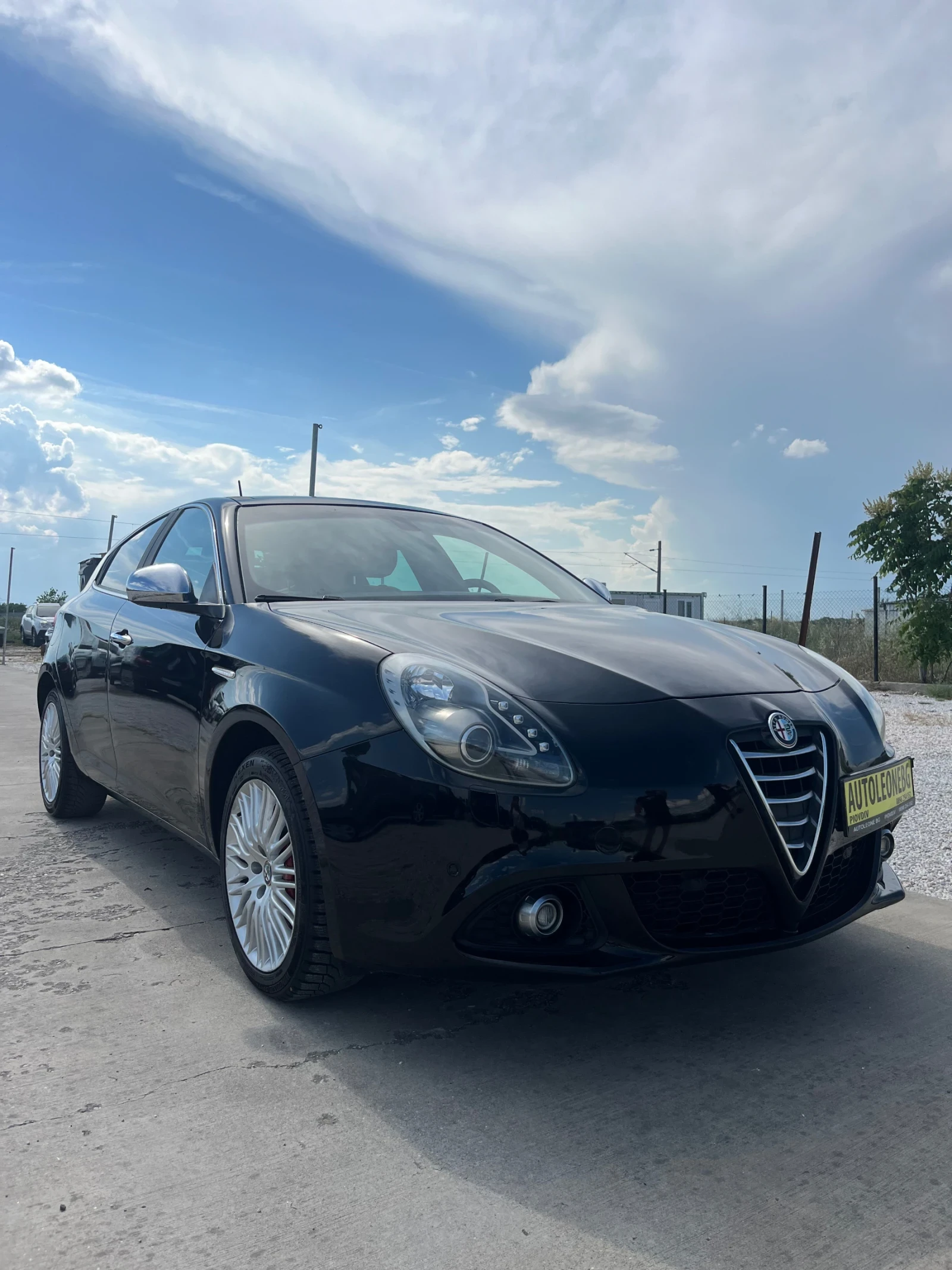 Alfa Romeo Giulietta 1.4T - изображение 3