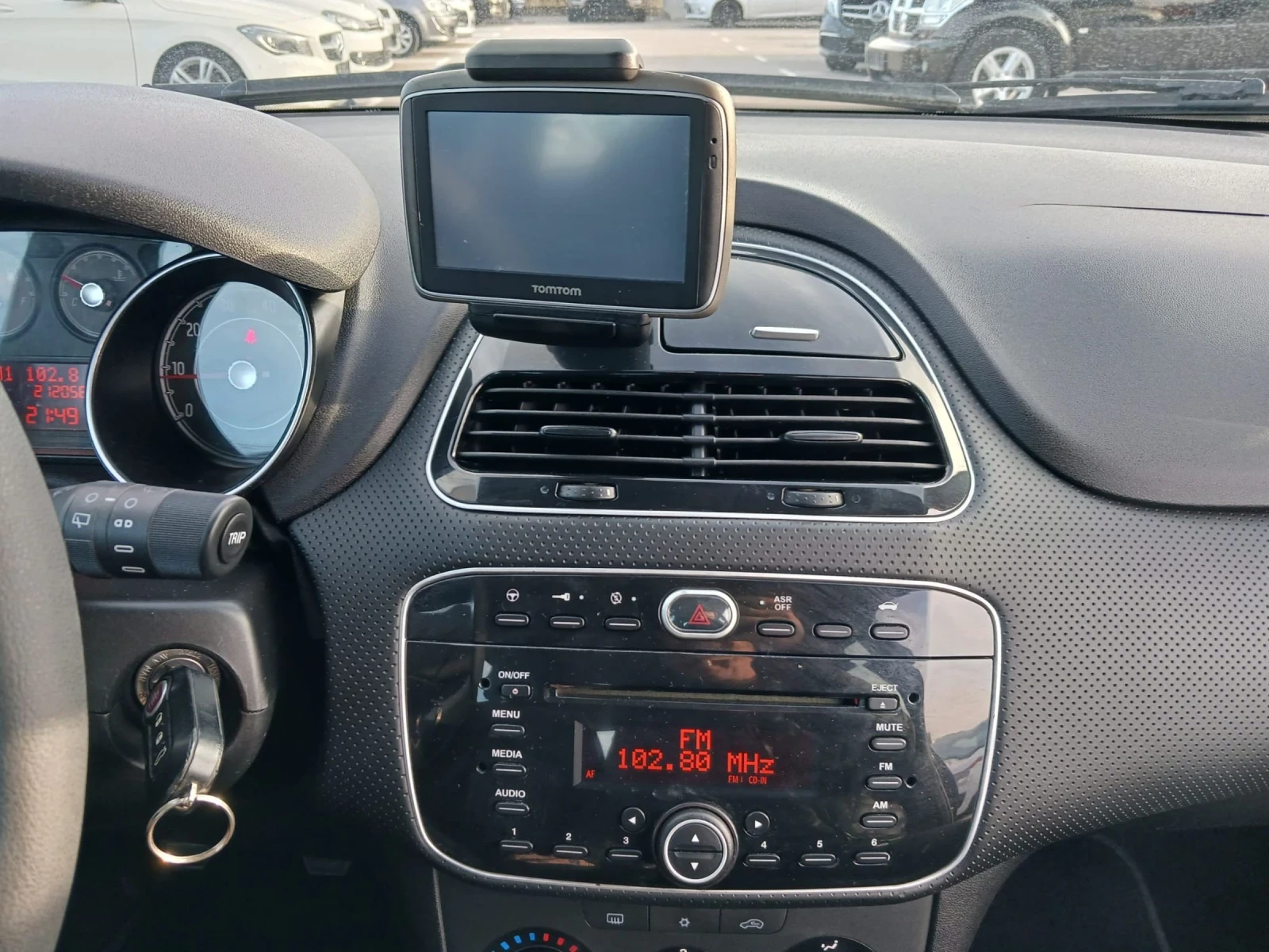 Fiat Punto 1.2 GPL | Mobile.bg — изображение 11