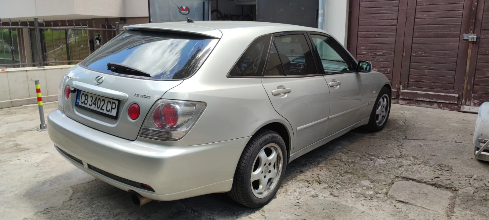 Lexus IS 300 2JZ-GE Sportcross  - изображение 3