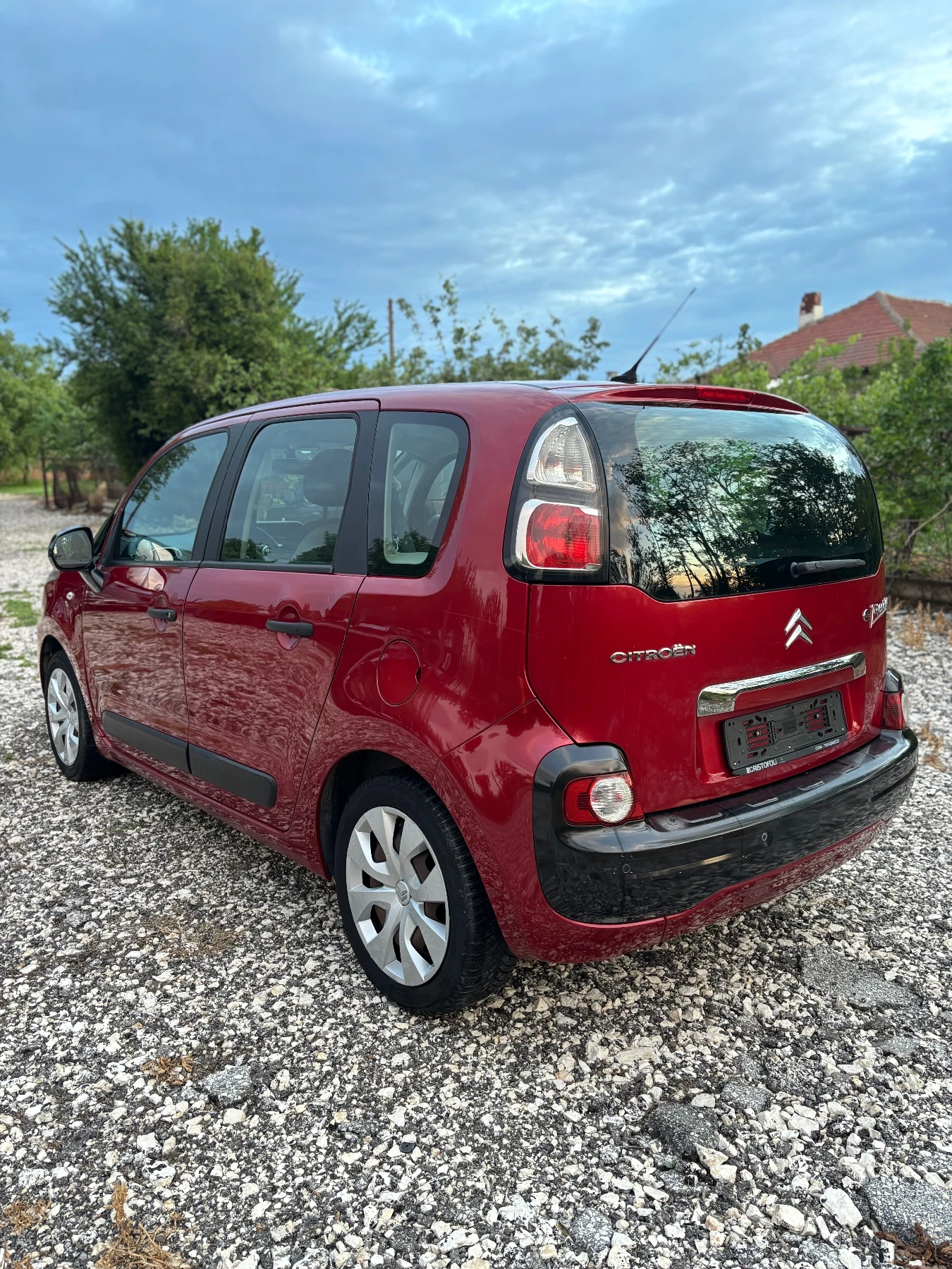 Citroen C3 Picasso 1.4 I - изображение 4