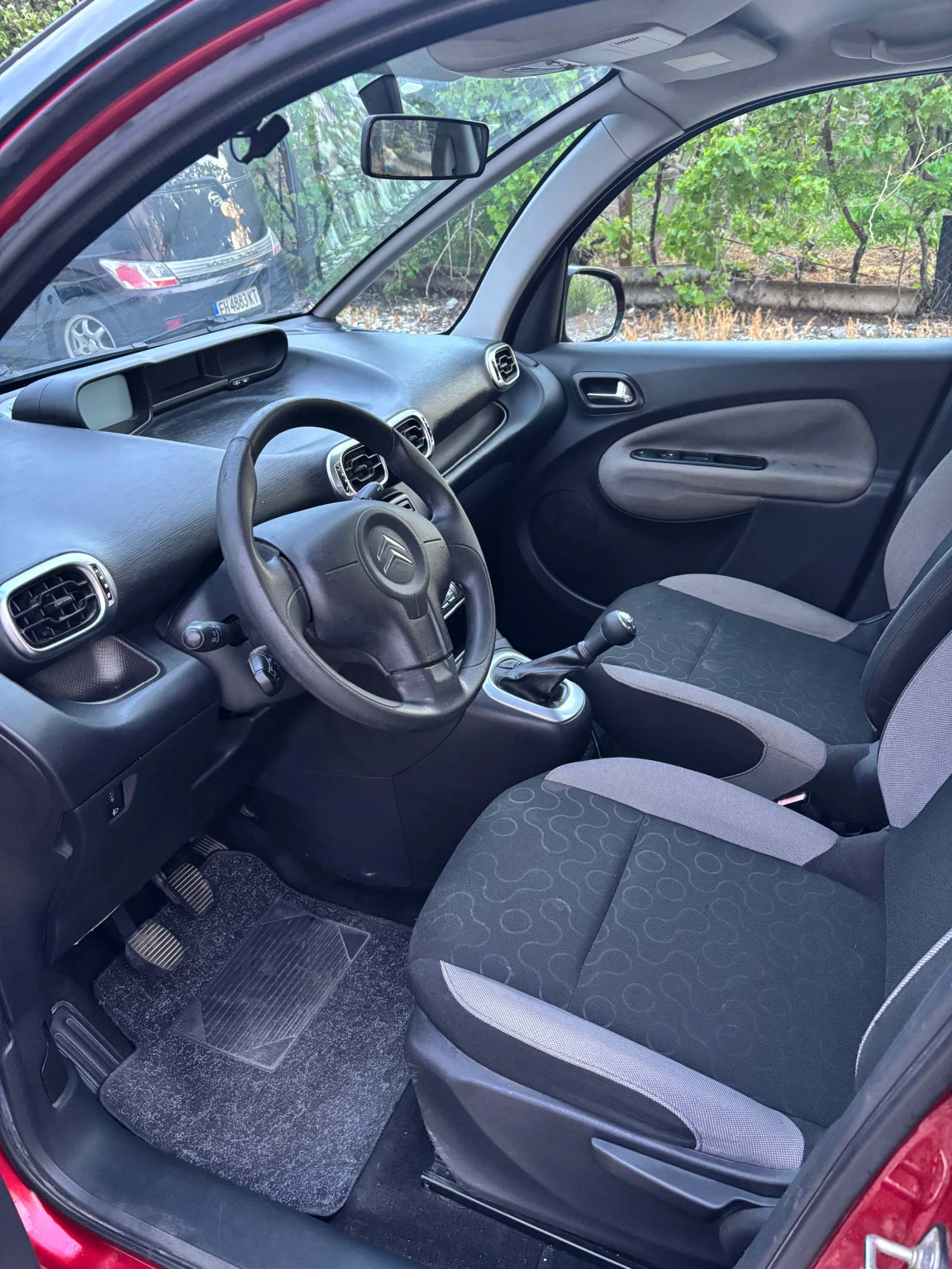 Citroen C3 Picasso 1.4 I - изображение 7