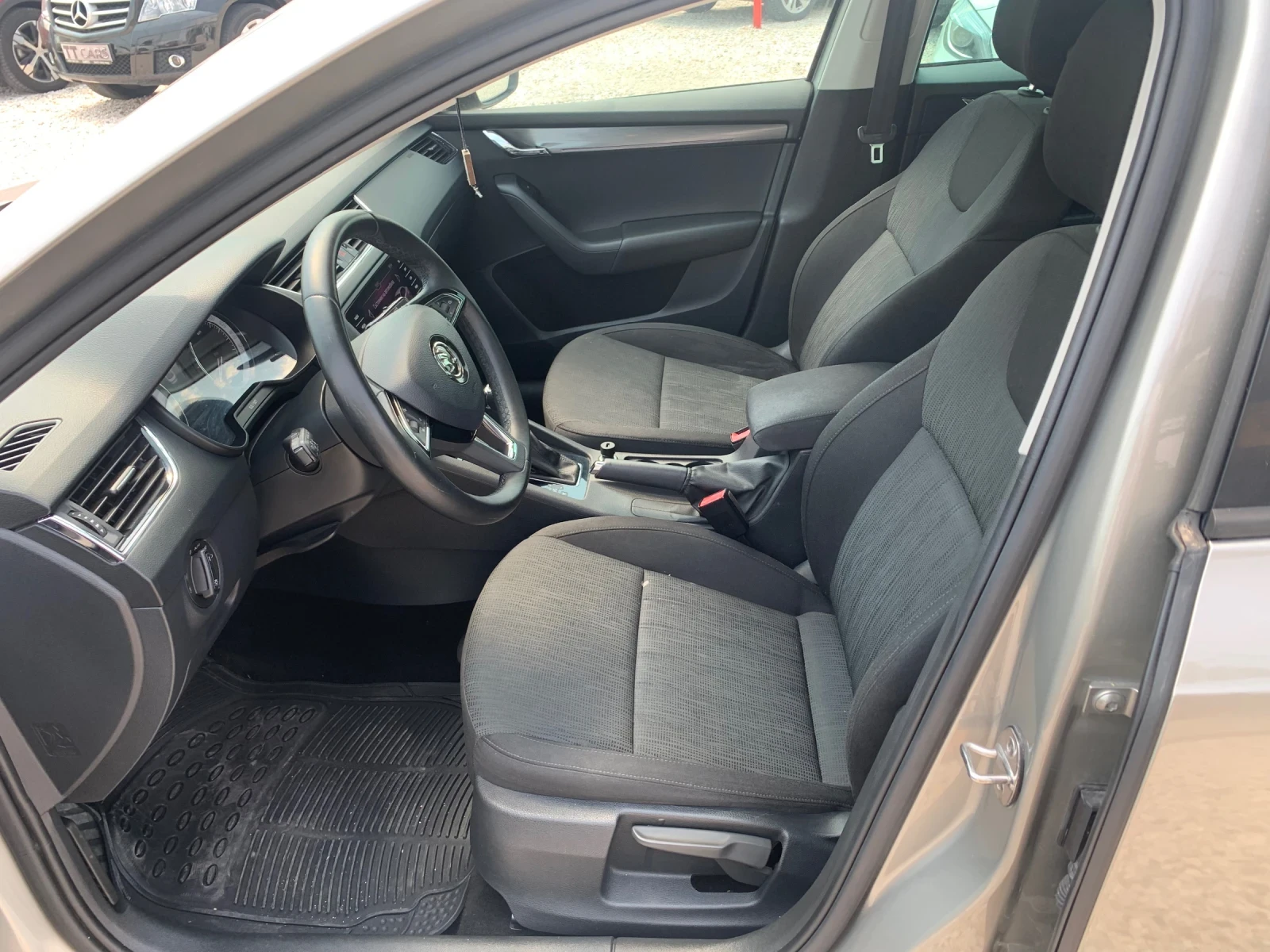 Skoda Octavia 2.0TDI 4x4 - изображение 8
