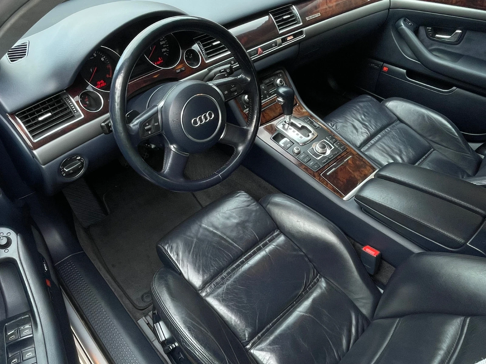 Audi A8 3.7 i V8 4x4 - изображение 9