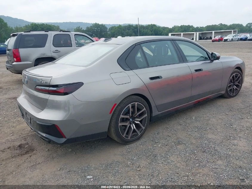 BMW 760 2024 BMW 760 I XDRIVE - изображение 8