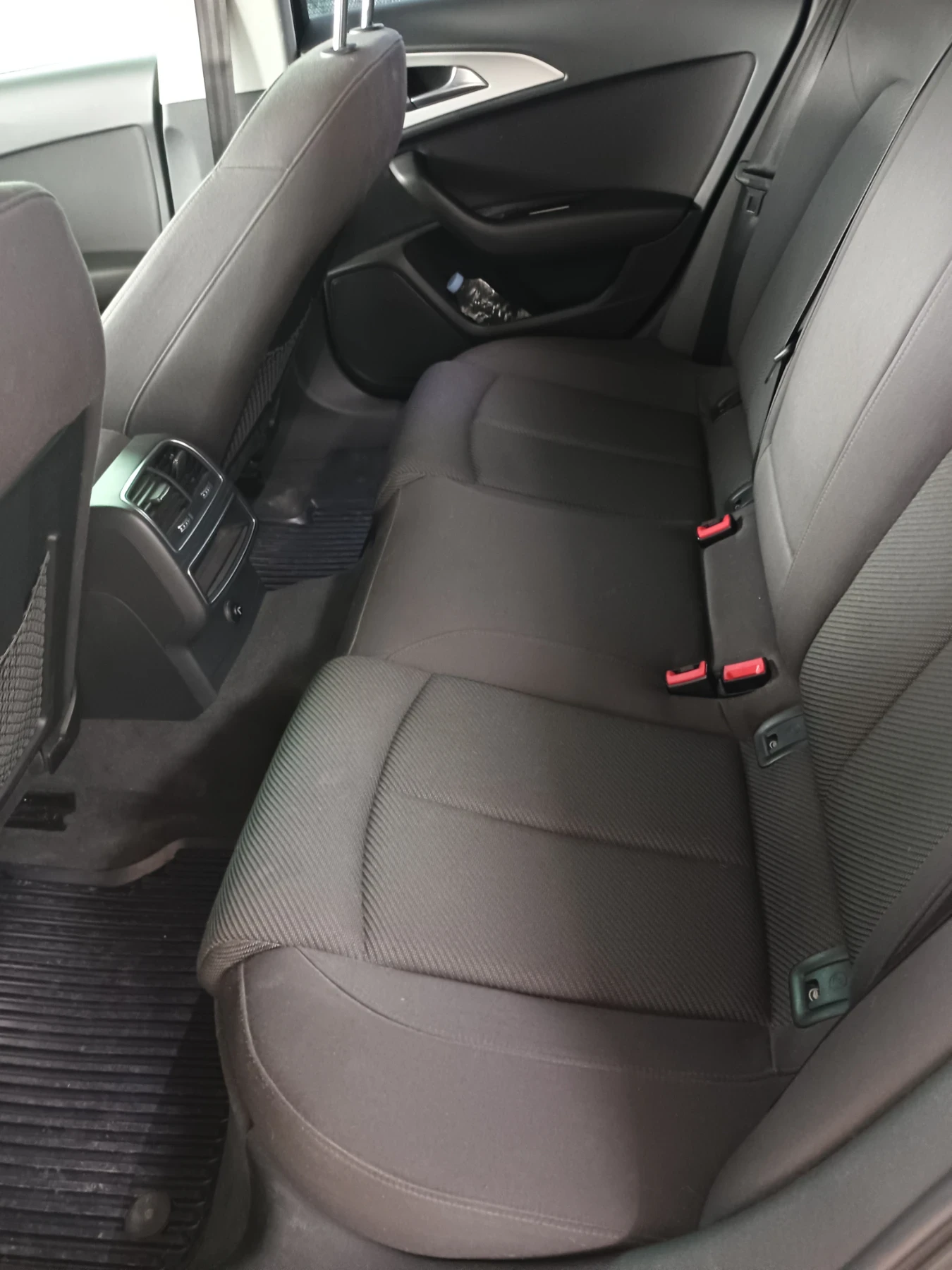 Audi A6 2.0 TDI, снимка 7 - Автомобили и джипове - 54063899