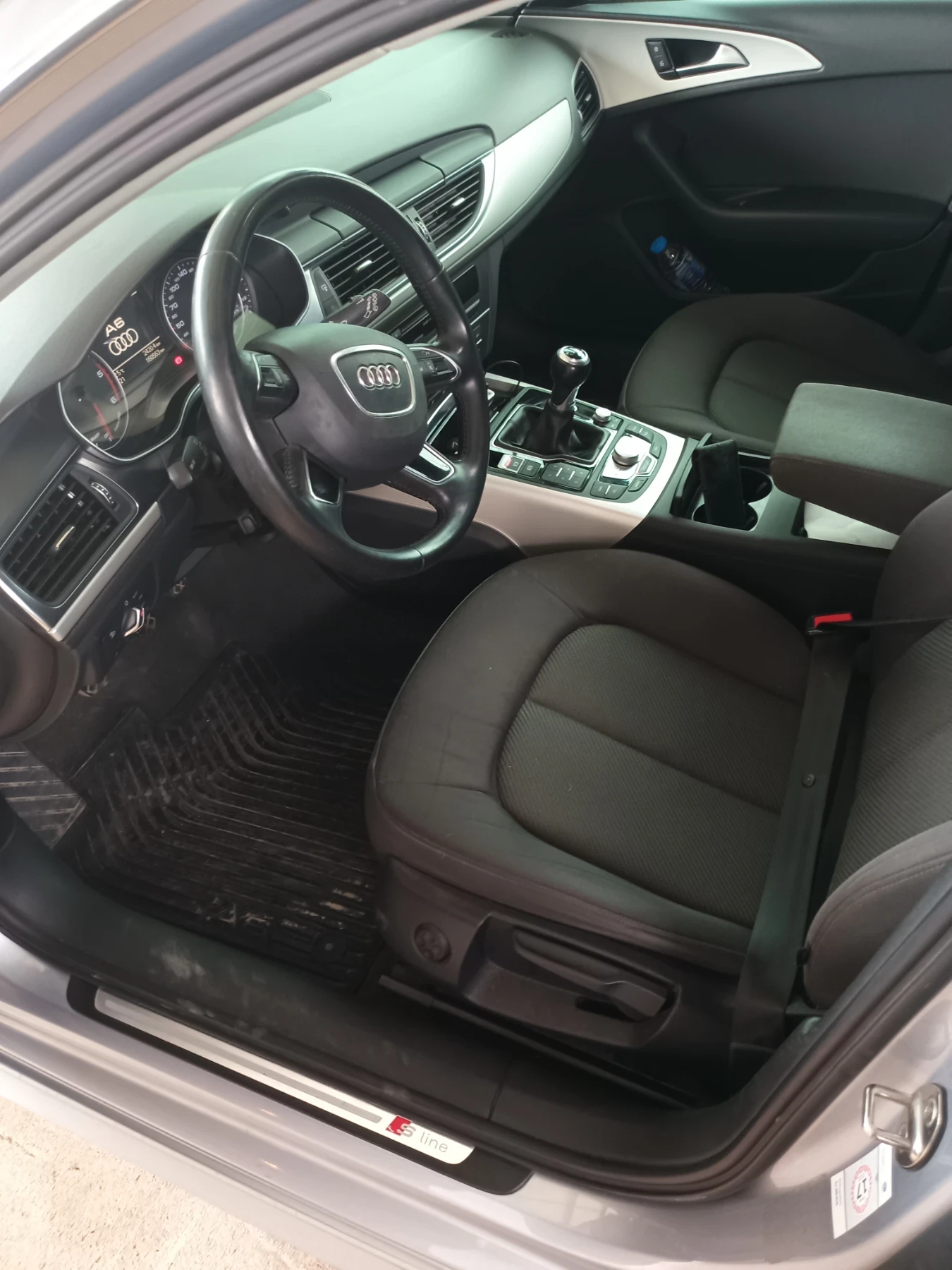 Audi A6 2.0 TDI, снимка 8 - Автомобили и джипове - 54063899