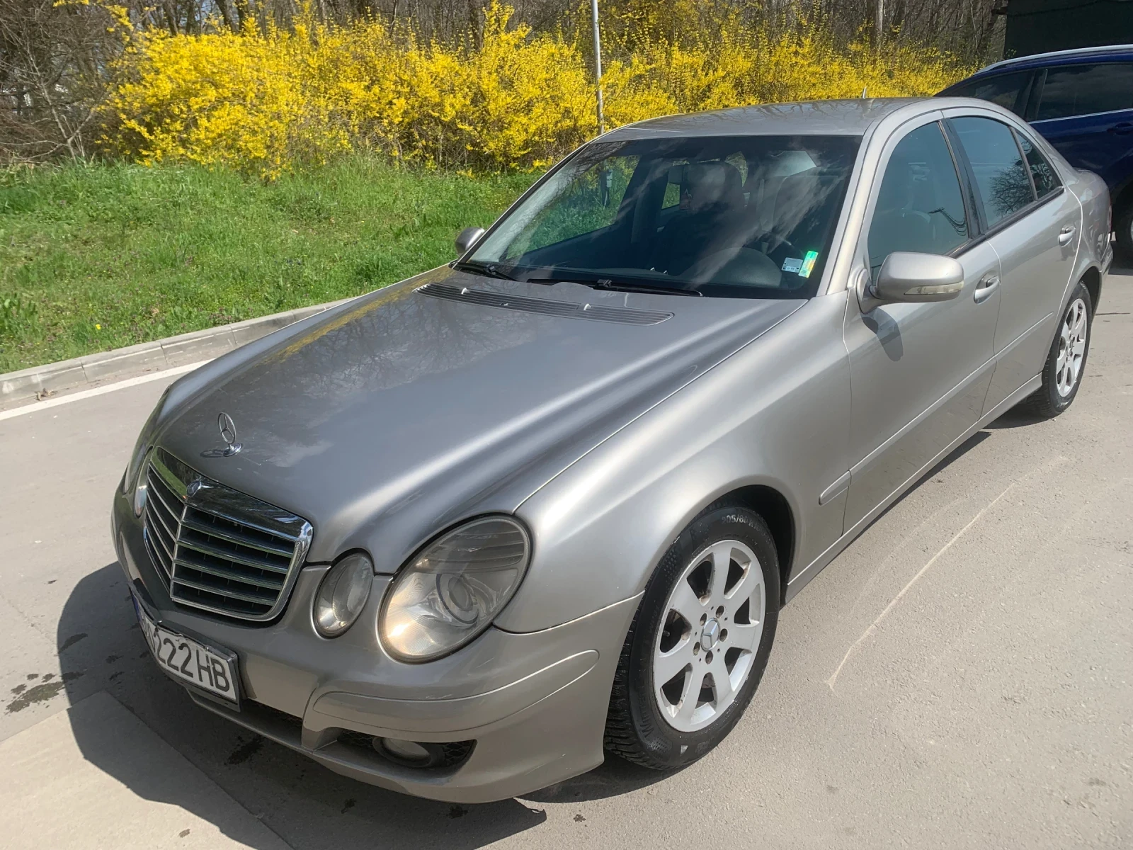 Mercedes-Benz E 220 Facelift , снимка 10 - Автомобили и джипове - 54097945