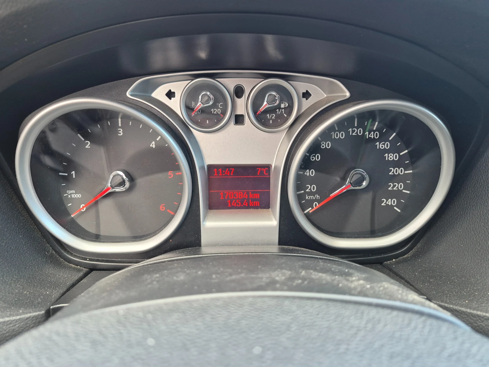 Ford Focus 1.6D, снимка 15 - Автомобили и джипове - 54396312