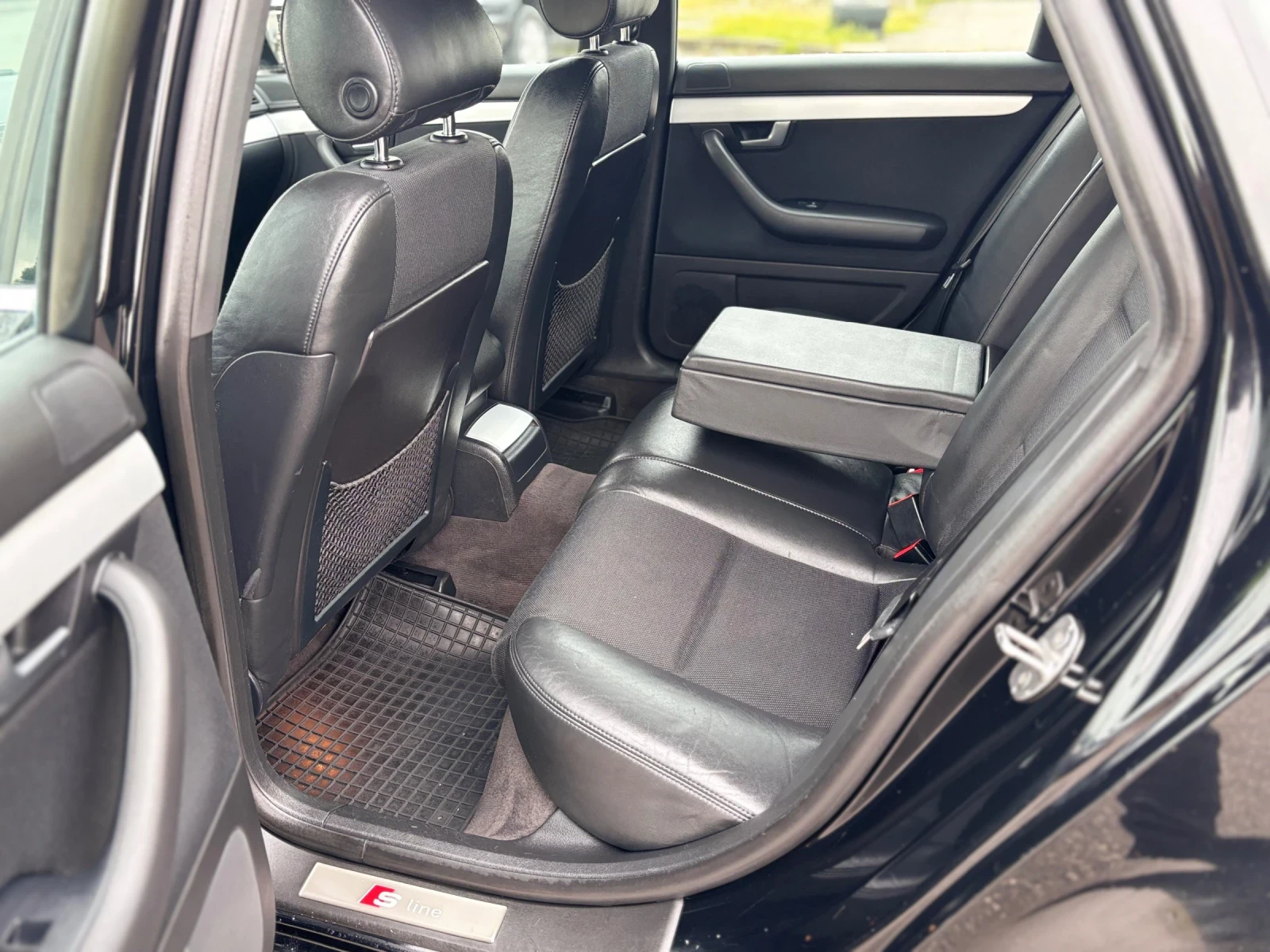 Audi A4 1.9TDI 131кс QUATTRO S-Line, снимка 15 - Автомобили и джипове - 54641961