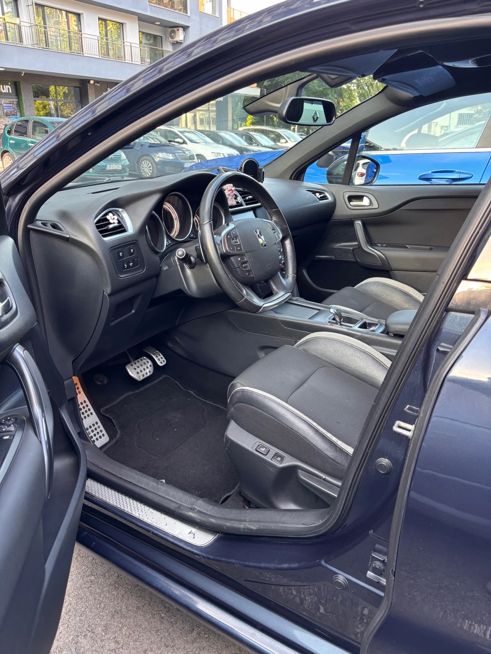 Citroen DS4, снимка 5 - Автомобили и джипове - 54671821