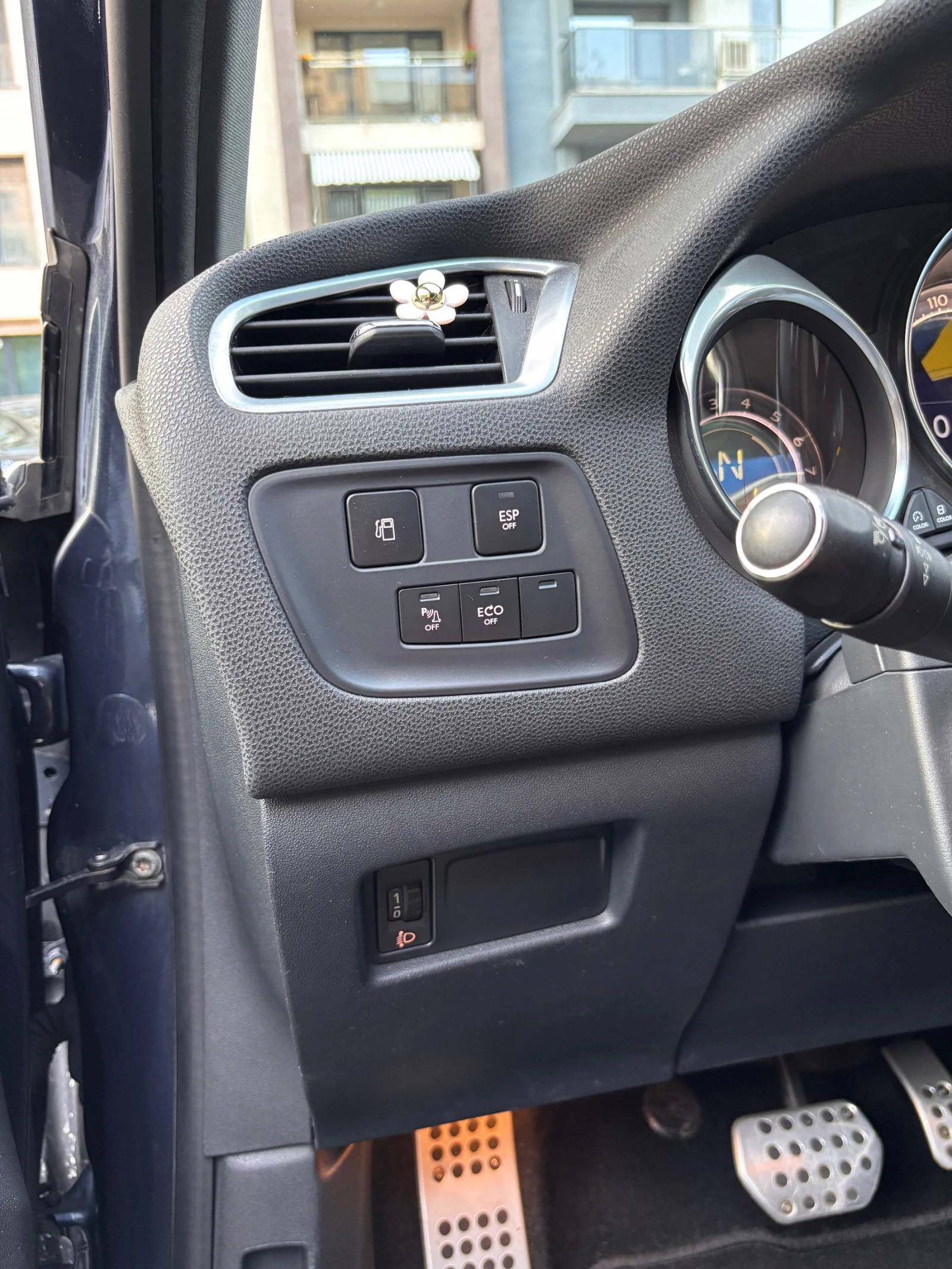 Citroen DS4, снимка 8 - Автомобили и джипове - 54671821