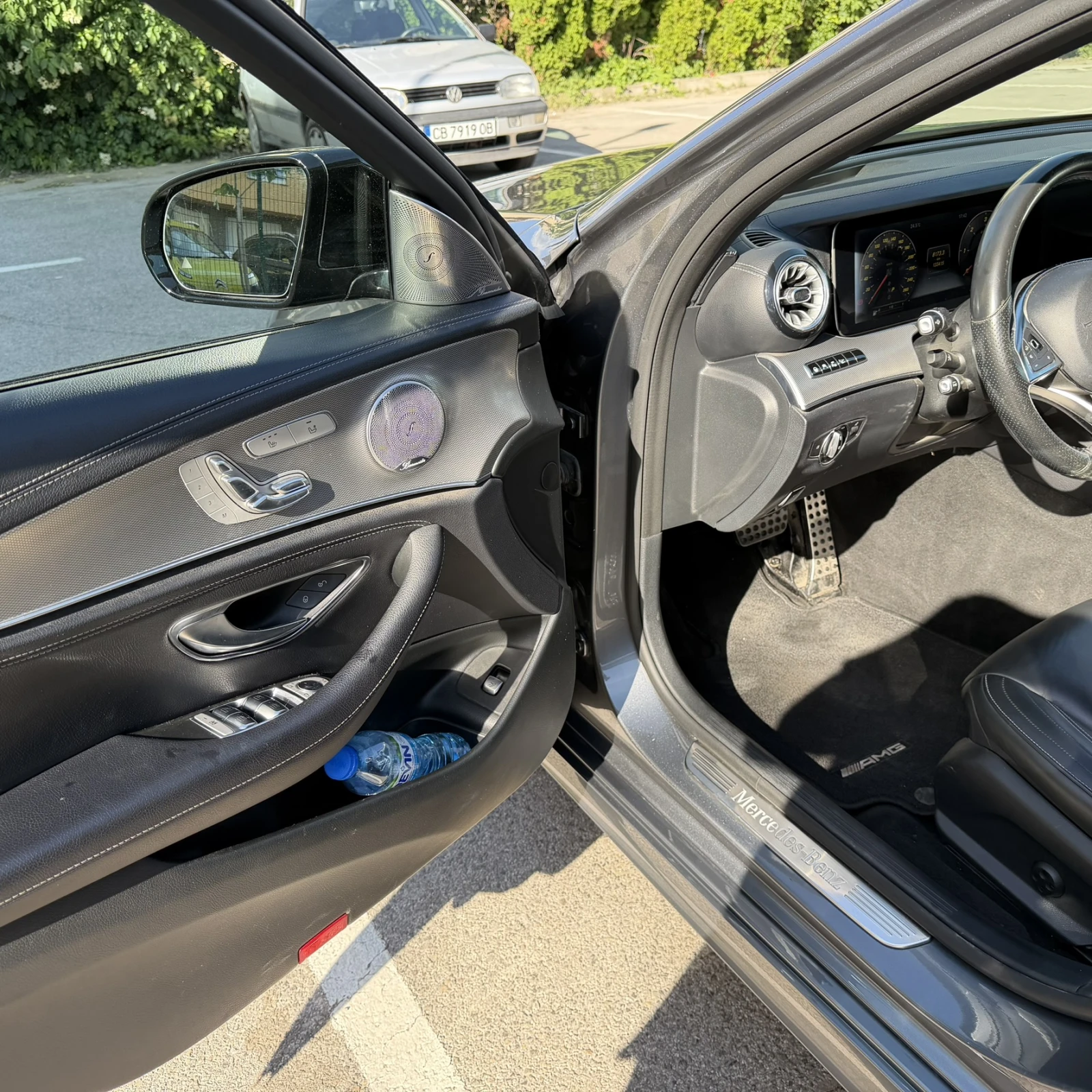 Mercedes-Benz E 350 4 Matic AMG, снимка 11 - Автомобили и джипове - 54774505