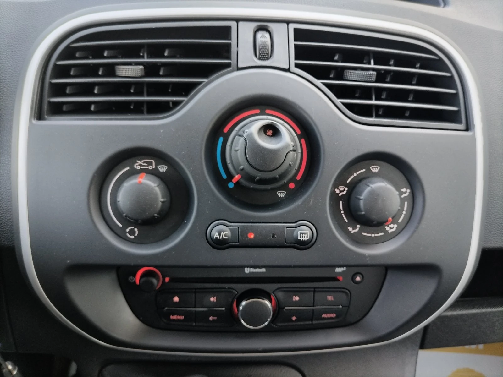 Renault Kangoo 1.5dCi/95�.�. | Mobile.bg � ����������� 16