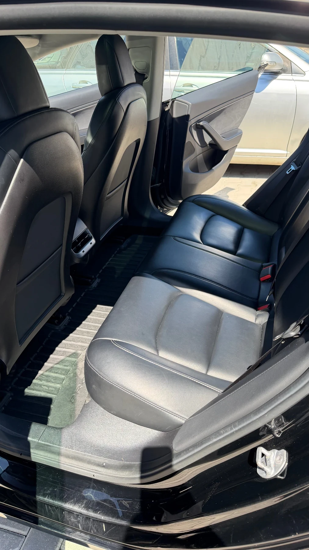 Tesla Model 3, снимка 6 - Автомобили и джипове - 55550594