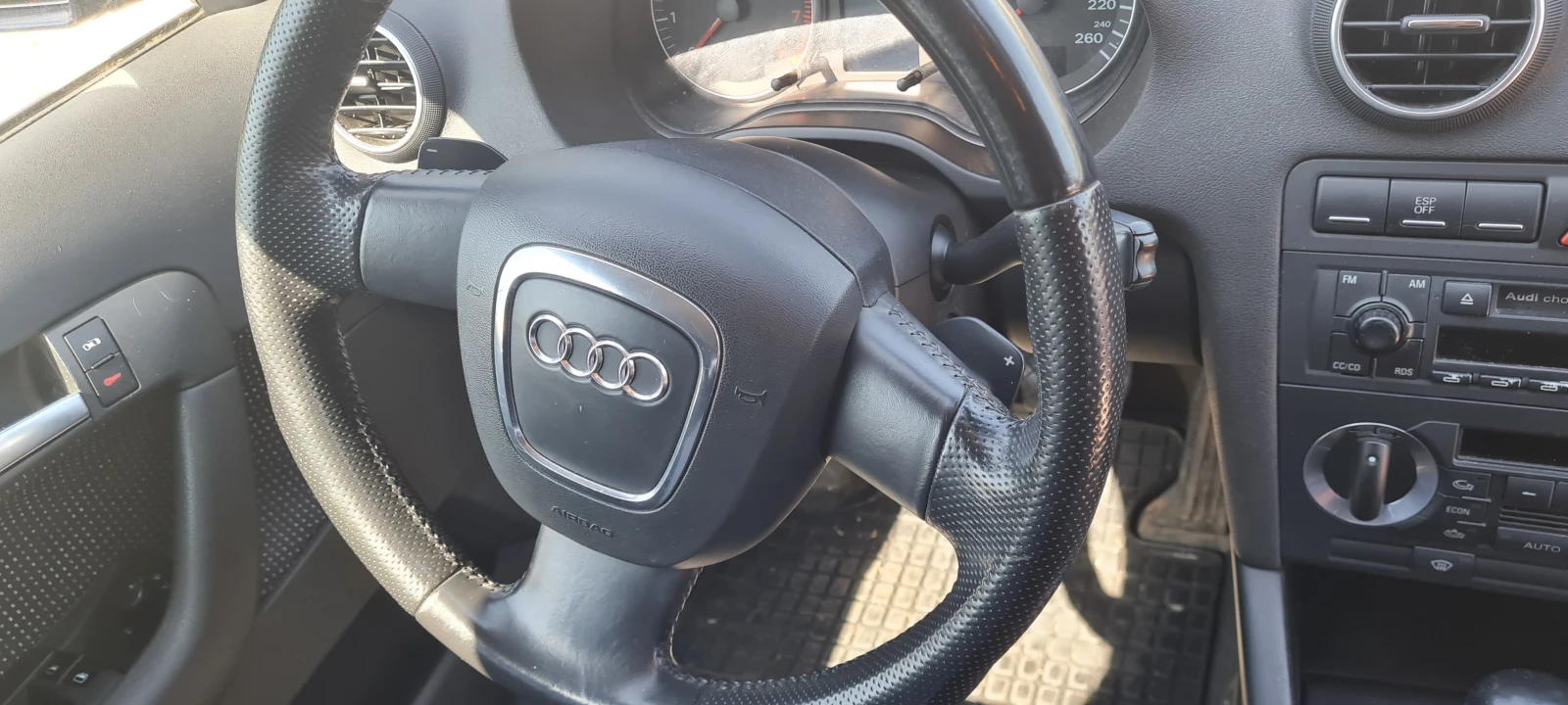 Audi A3 2.0i FSI, снимка 8 - Автомобили и джипове - 55611864