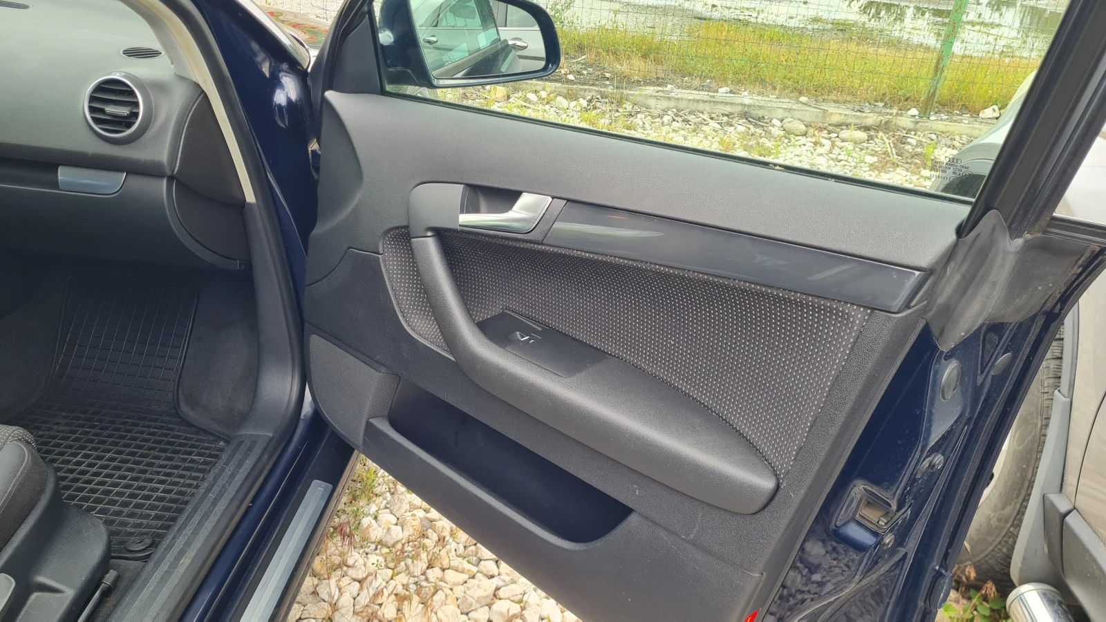 Audi A3 2.0i FSI, снимка 9 - Автомобили и джипове - 55611864