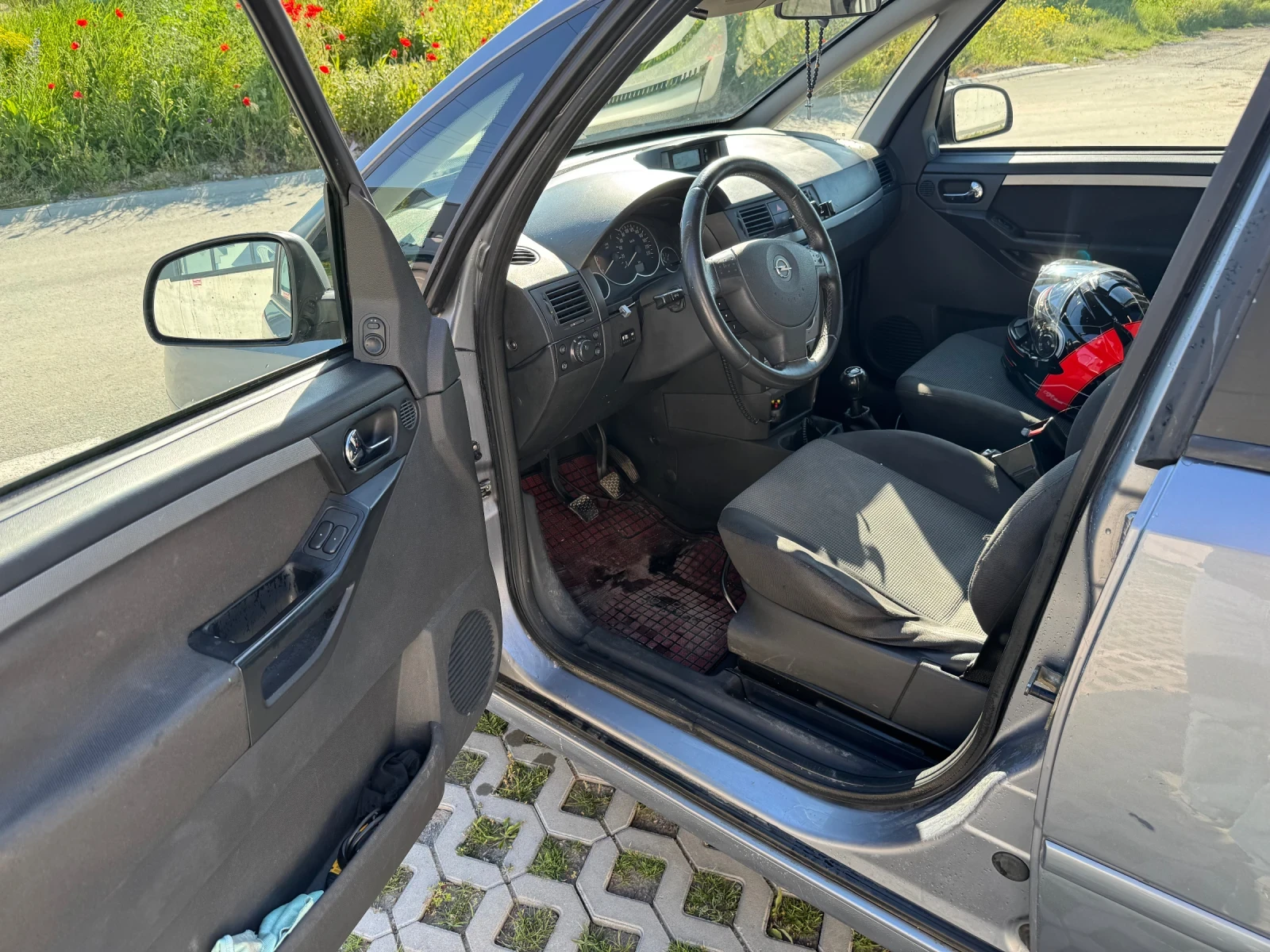 Opel Meriva 1.6, снимка 8 - Автомобили и джипове - 55935658