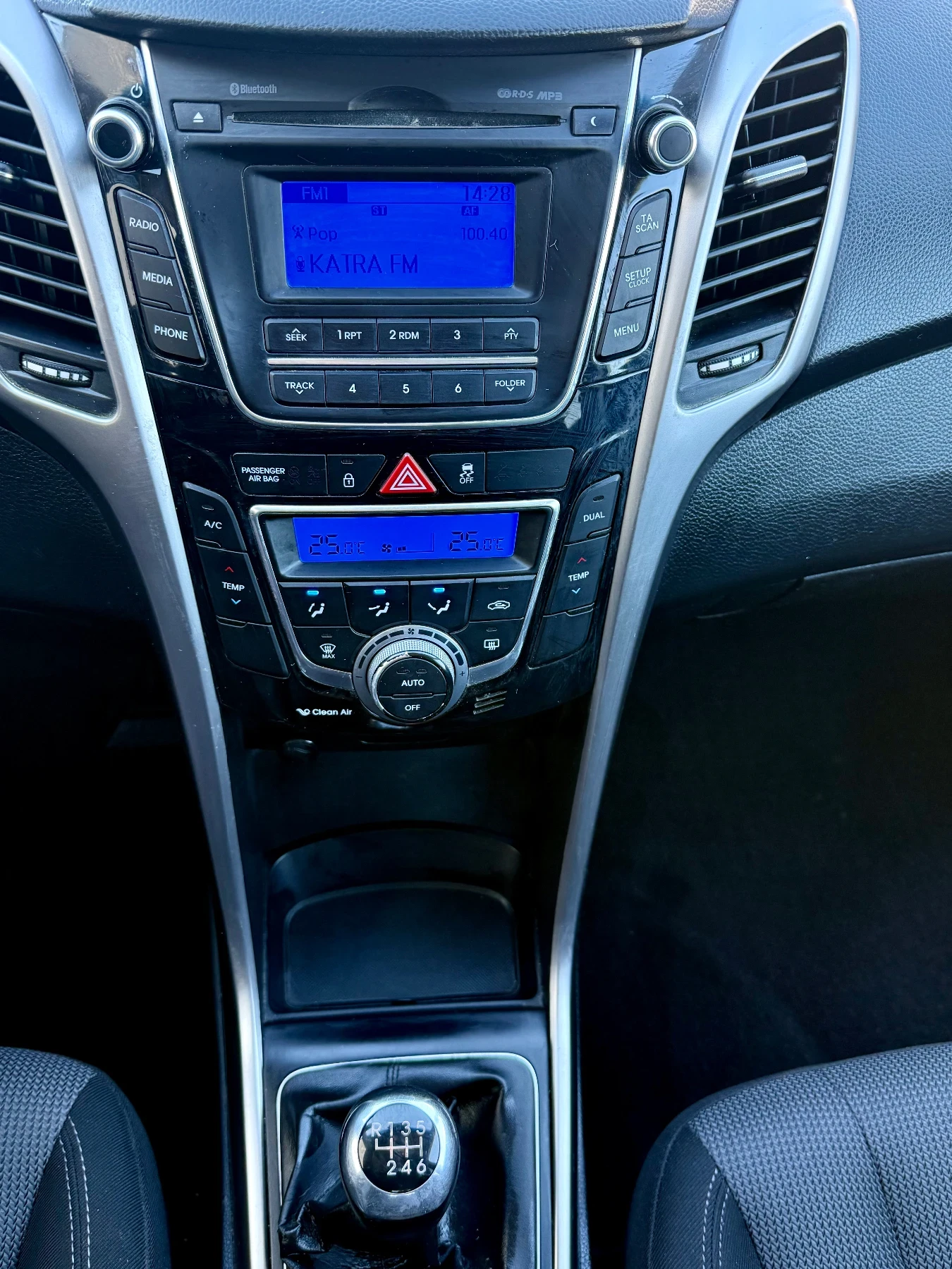 Hyundai I30 1.6CRDI-2014�-SPORT-LED | Mobile.bg � ����������� 10