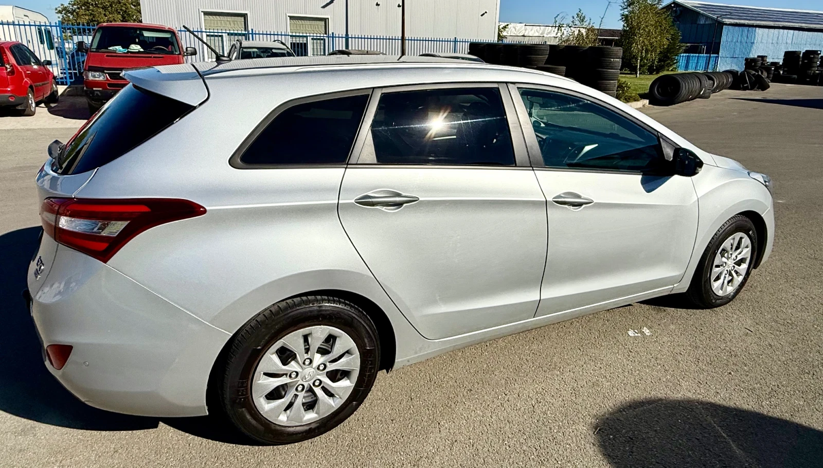 Hyundai I30 1.6CRDI-2014�-SPORT-LED | Mobile.bg � ����������� 3