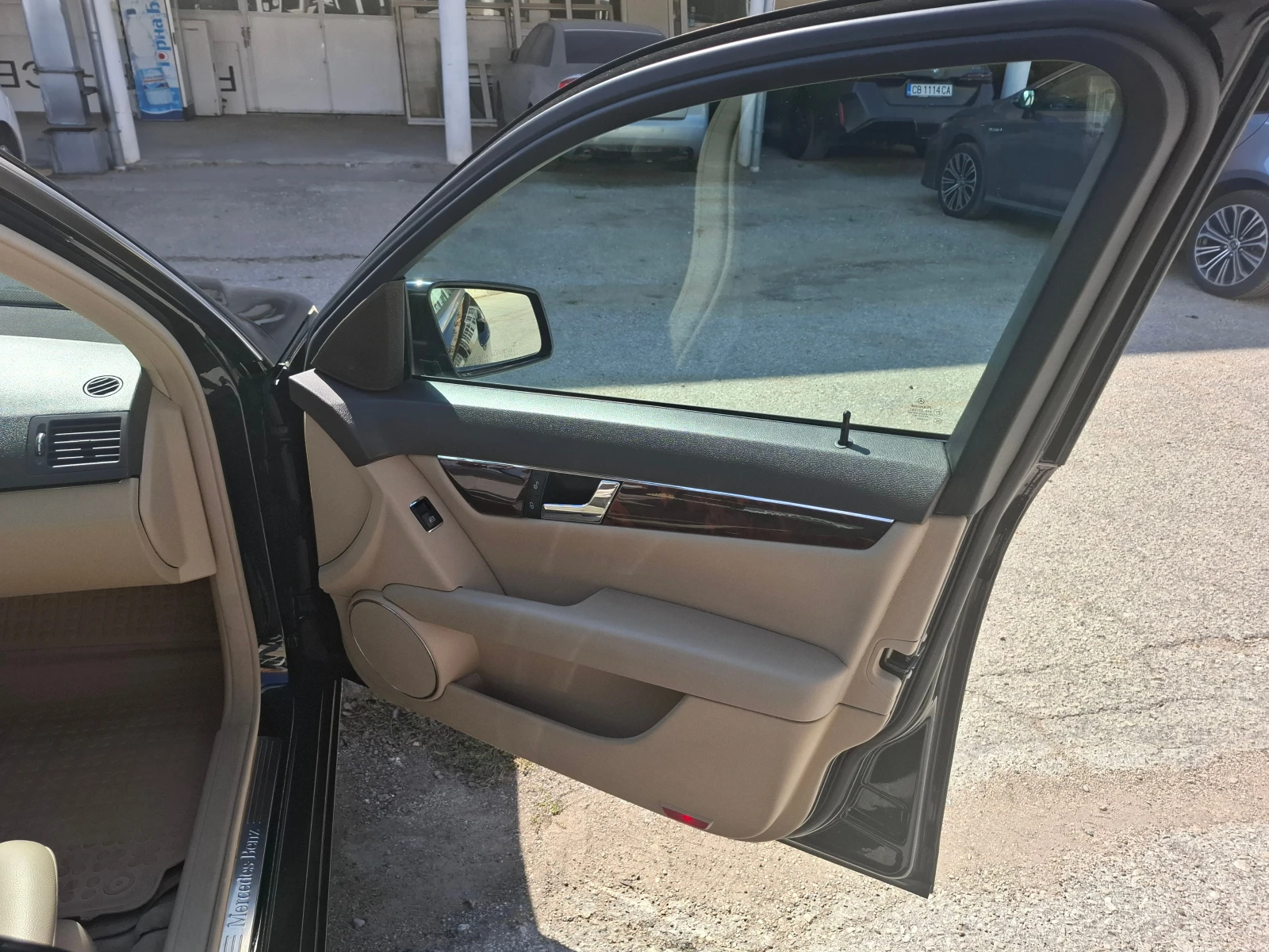 Mercedes-Benz C 300 | Mobile.bg � ����������� 16