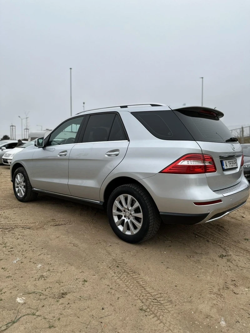 Mercedes-Benz ML 350 3.5CDI, снимка 5 - Автомобили и джипове - 47800101