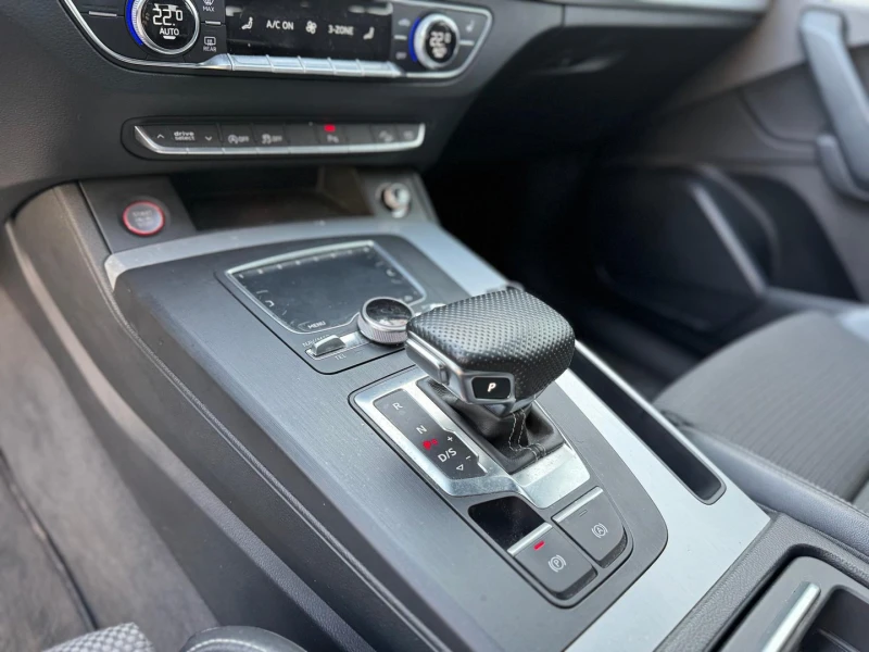 Audi Q5 Sport 45 TDI quattro, снимка 12 - Автомобили и джипове - 52571352