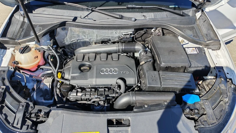 Audi Q3 Prestige, снимка 8 - Автомобили и джипове - 51798897