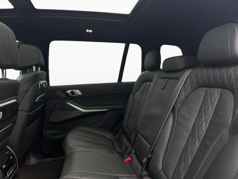 BMW X7 M60i xDRIVE H/K PANORAMA SHADOW-LINE 360 , снимка 11 - Автомобили и джипове - 52818126