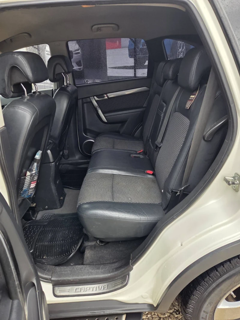 Chevrolet Captiva 2.4куб.136к.с. Бензин-Газ, снимка 8 - Автомобили и джипове - 53286964