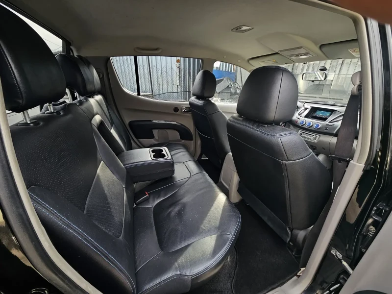 Mitsubishi L200 2.5 DID, снимка 12 - Автомобили и джипове - 53416927